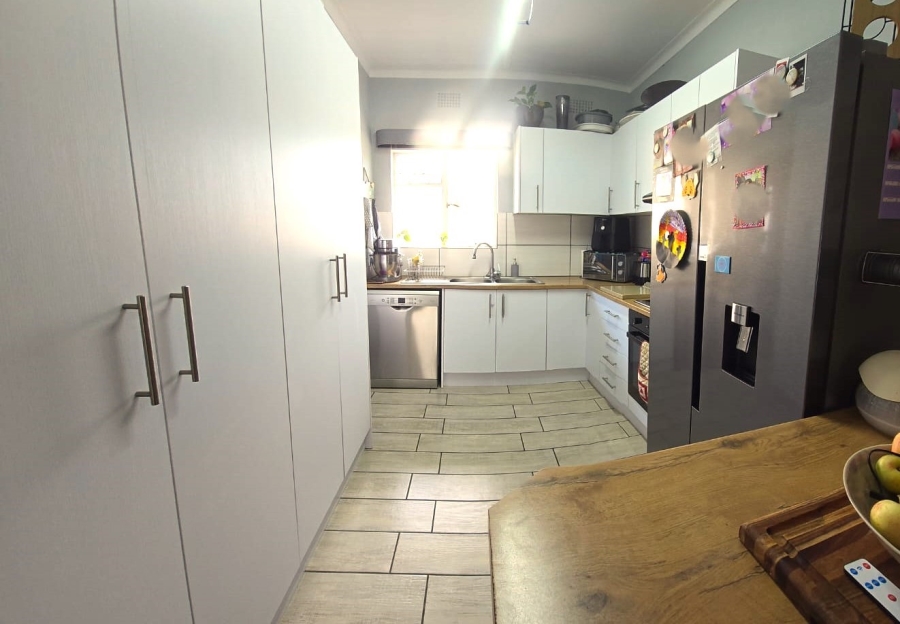 2 Bedroom Property for Sale in Paarl North Western Cape